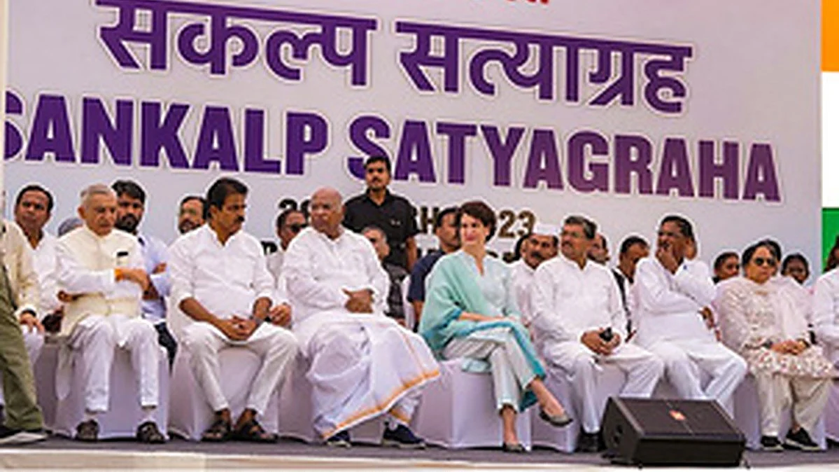 Congress 'satyagraha' in support of Rahul Gandhi begins in Rajasthan