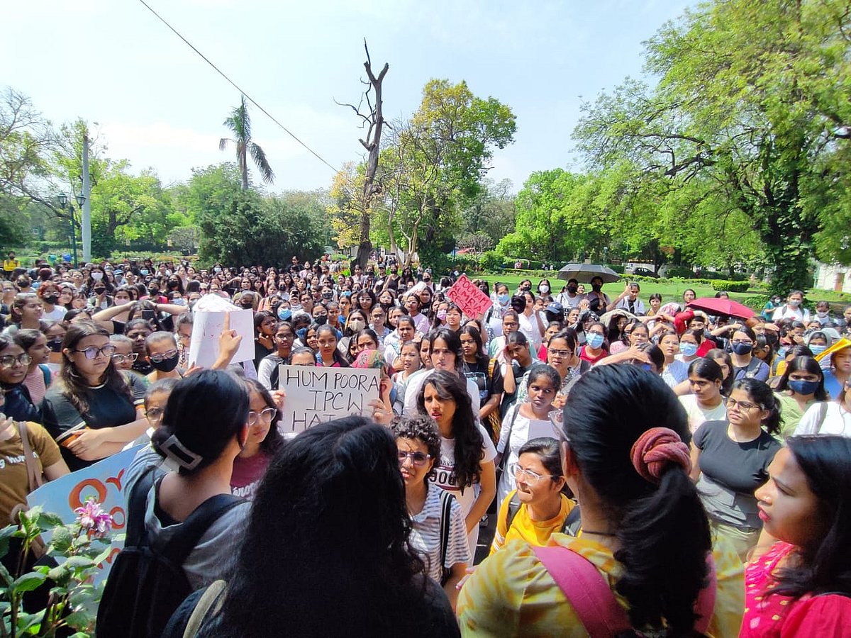 Delhi women's panel begins probe into sexual harassment allegations during college fests