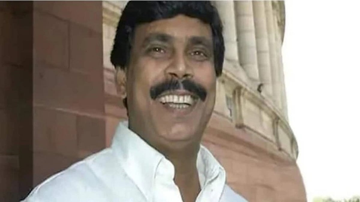 Gangster-turned-politician Anand Mohan released from Bihar's Saharsa jail