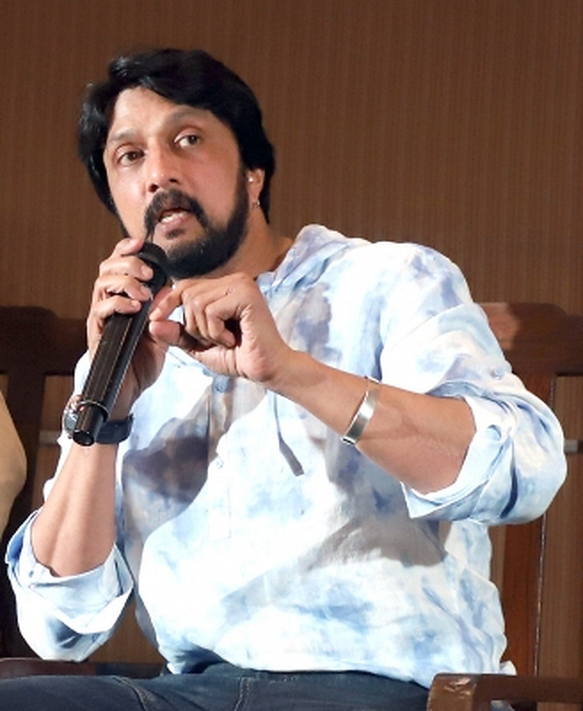 Karnataka: Stop Kichcha Sudeep's show till the end of the poll, JD(S) asks EC