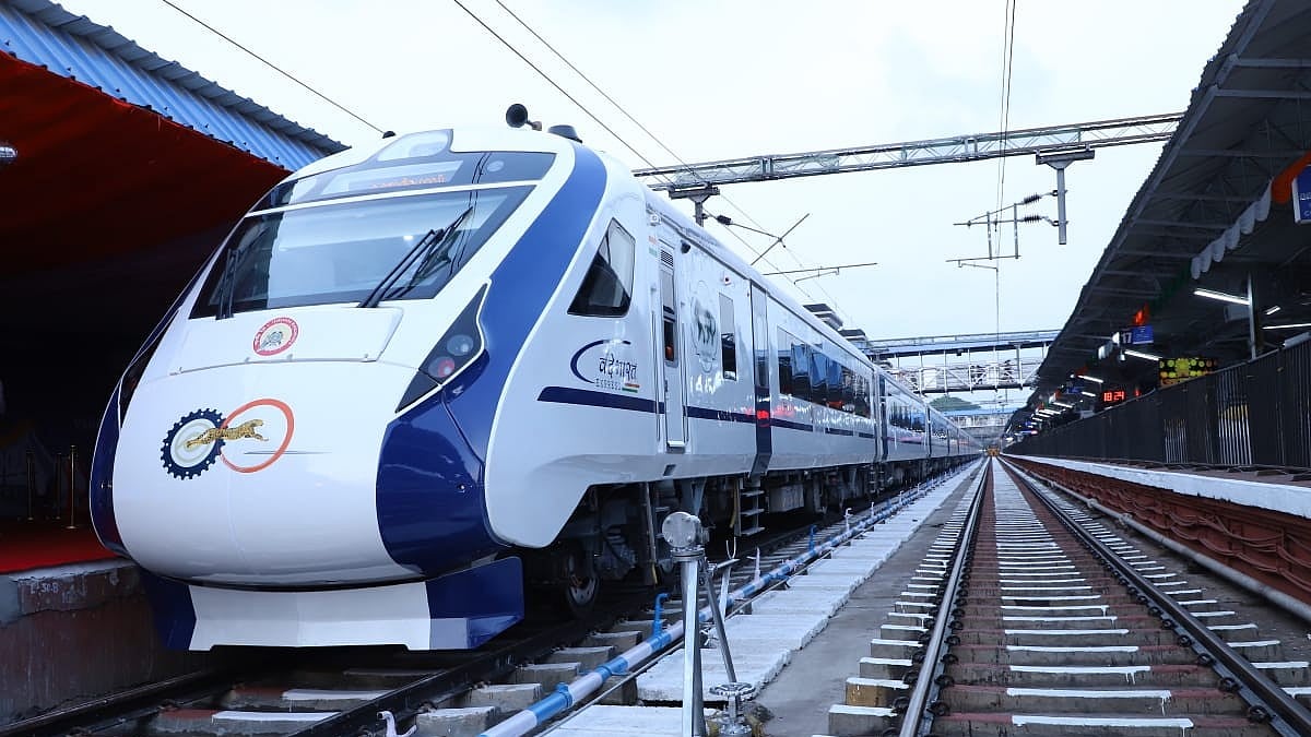 MP: Bhopal-bound Vande Bharat Express hits cow near Gwalior