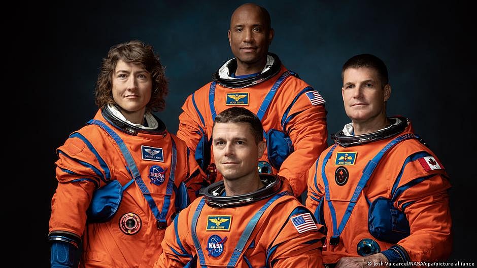 To the moon: NASA announces lunar mission crew