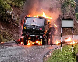 5 soldiers killed as army vehicle catches fire in suspected terror attack 