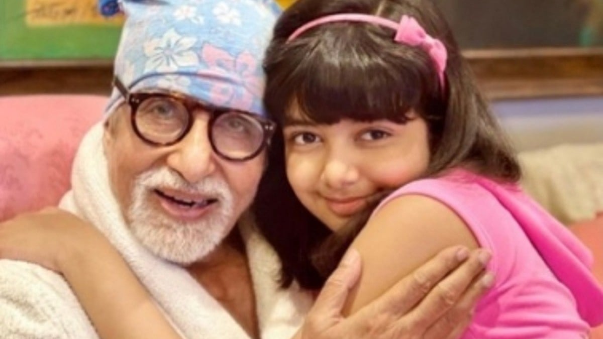Amitabh Bachchan and granddaughter Aaradhya Bachchan (IANS Photo)