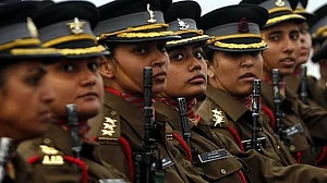 First batch of five women Army officers commissioned into Artillery regiments