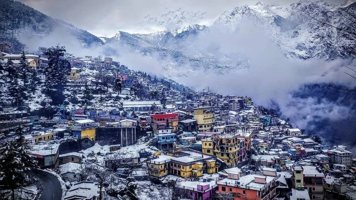 Joshimath crisis: Local activists threaten to block traffic on route to Badrinath