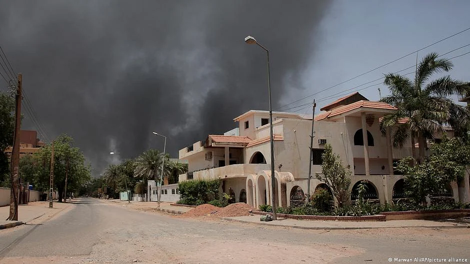 Several killed as army battles paramilitary in Sudan capital
