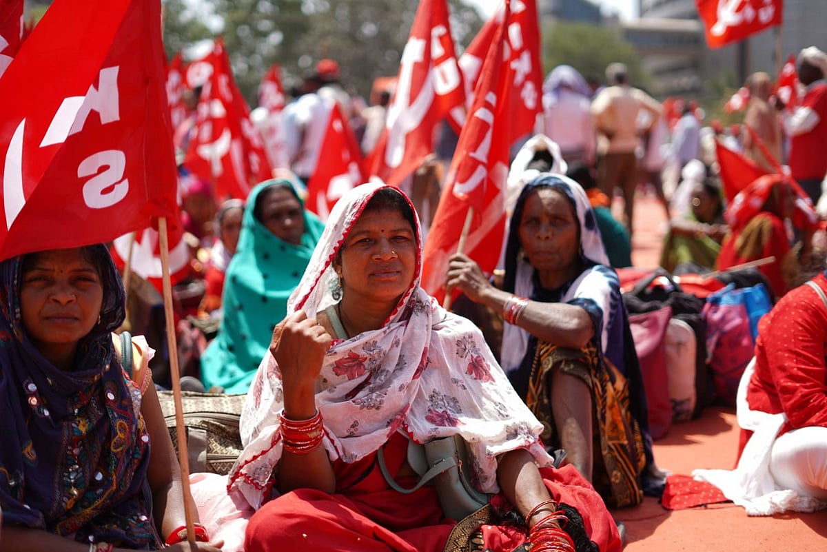 Farmers protest against Centre's policies at Delhi's Ramlila Maidan