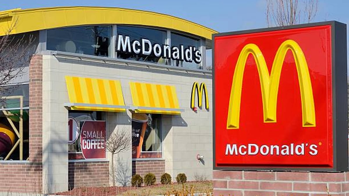 McDonald's temporarily shuts US offices, plans major layoffs