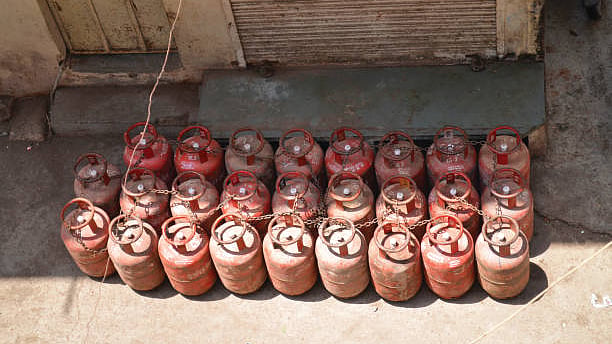 CNG, cooking gas to get 10% cheaper