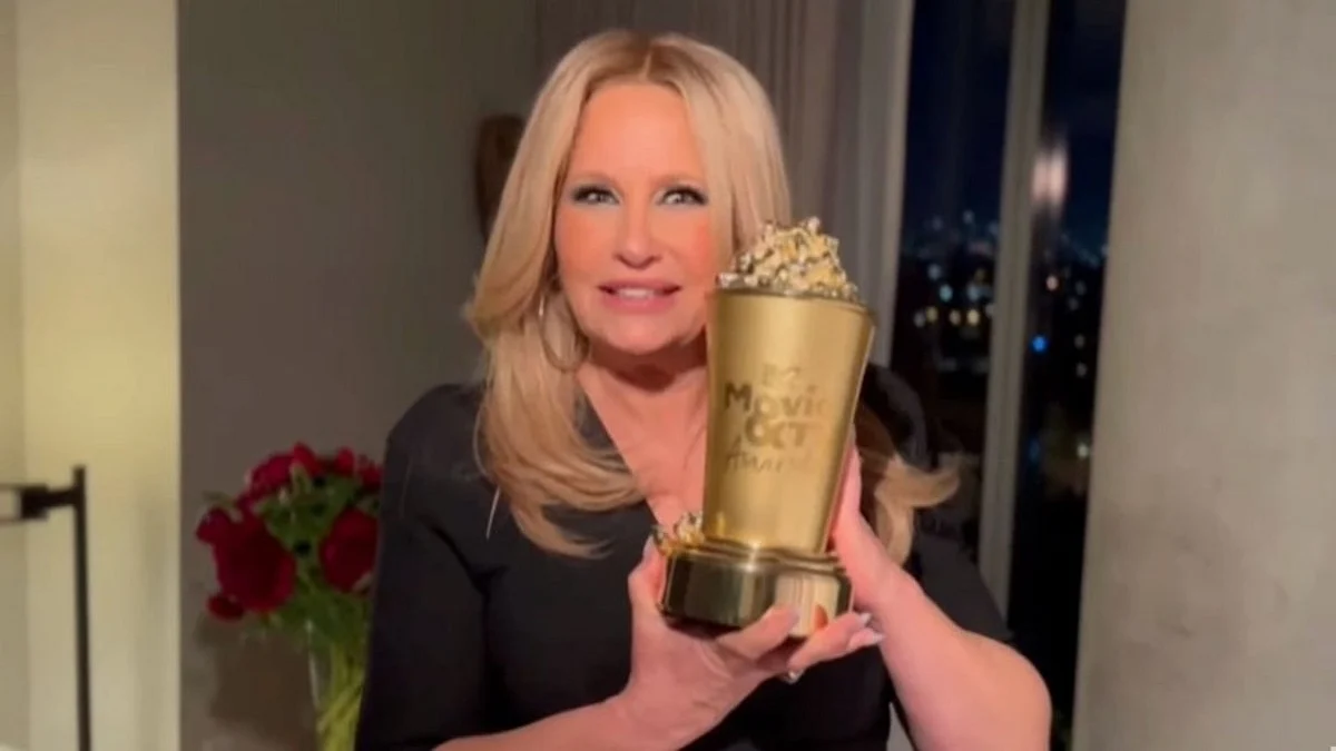 Jennifer Coolidge (Photo Courtesy: Twitter/ @DEADLINE)