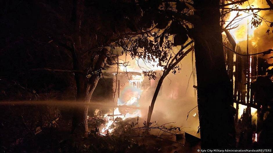 Evacuations in Kyiv after new drone assault (DW)