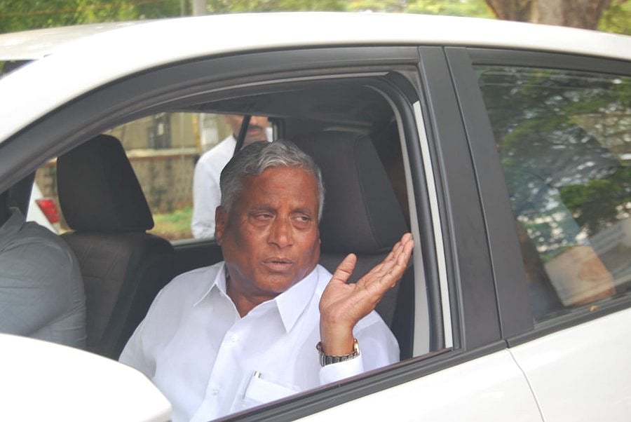 V Somanna (Photo Courtesy: @TOIBengaluru/Twitter)
