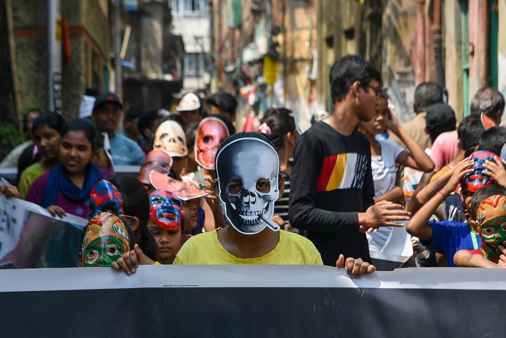 Anti-Tobacco rally segues into Kolkata street theatre