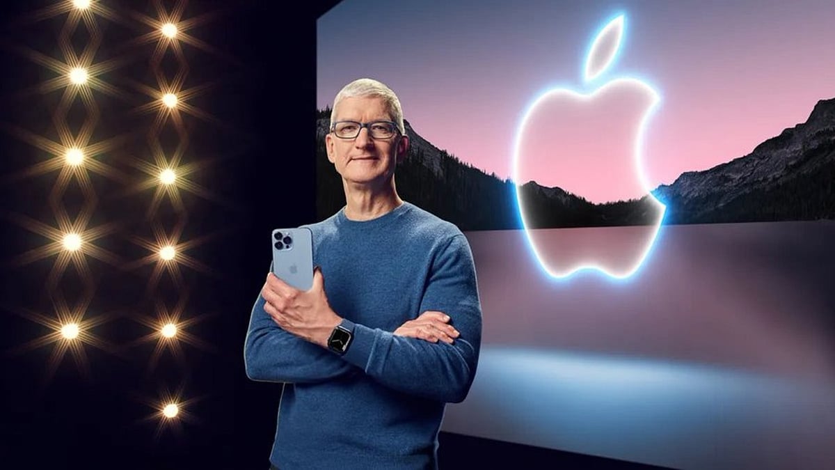 Tim Cook (Photo Courtesy: Twitter/@StockMKTNewz)