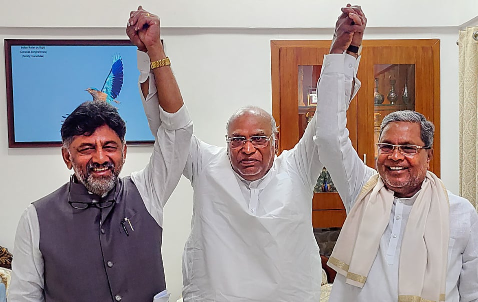 Siddaramaiah elected leader of Karnataka CLP
