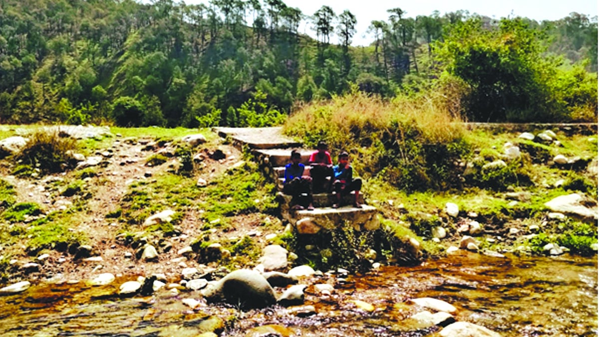 On the banks of the river Gagas (Photo: Neeta Gupta)