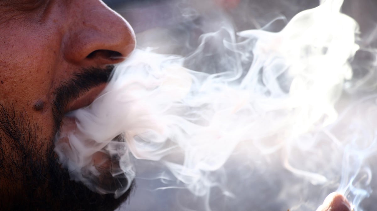 With AQI over 140, passive smokers in Lucknow inhale 7-8 cigarettes a day