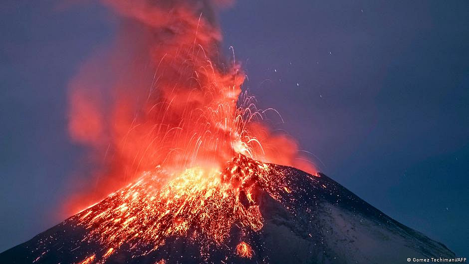 Ash and smoke spewed from the top of Popocatepetl, Mexico's second-tallest active volcano. (All Photos: DW)
