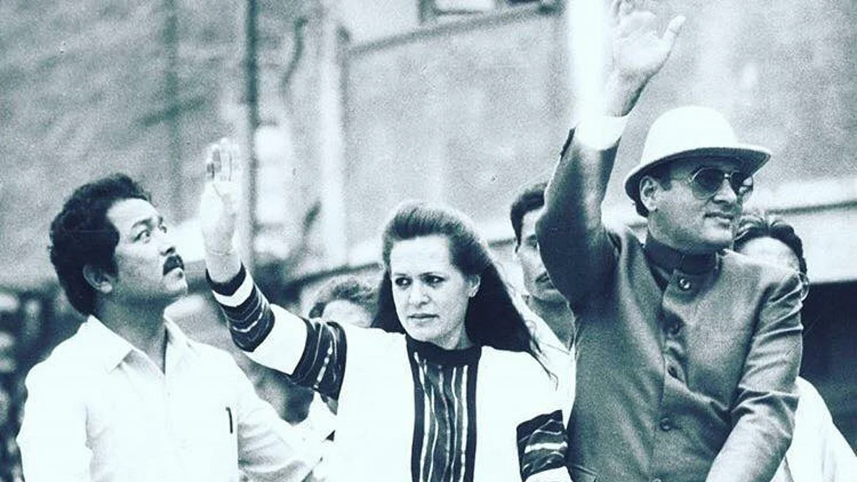 Rajiv (right) and Sonia Gandhi in Mizoram (photo courtesy @IYC/Twitter)