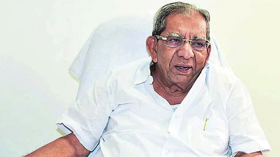 Member of the Karnataka Legislative Assembly and Akhila Bharathiya Veerashaiva Mahasabha President Shamanur Shivasankarappa