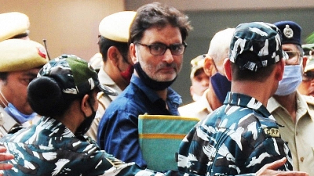 Delhi HC issues notice to Yasin Malik on NIA plea seeking death penalty for him in terror funding case