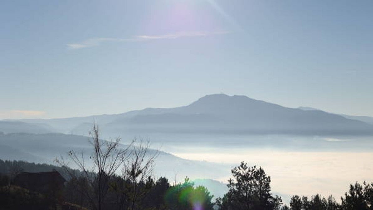 A general view of the smoke blanketing the city as air pollution rate increases (Photo: Getty Images)