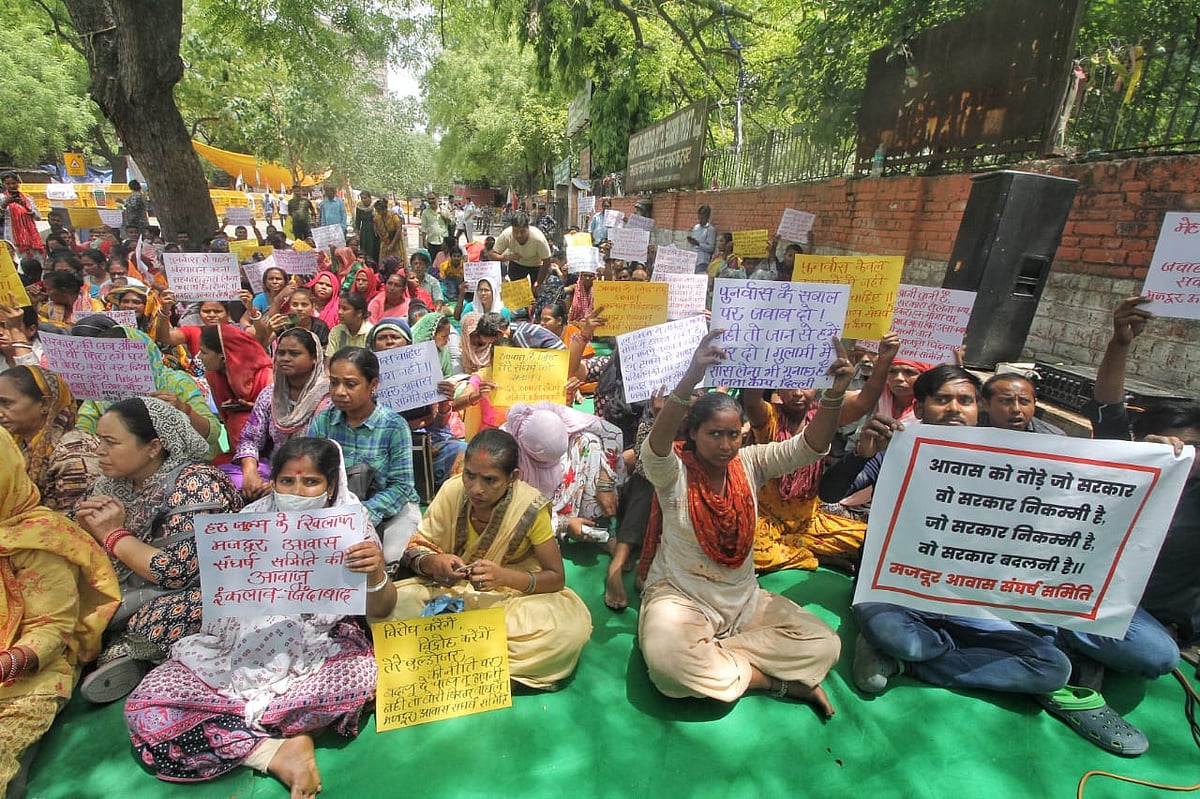 Displaced residents of Tughlaqabad staged a sit-in dharna to demand rehabilitation at Jantar Mantar in New Delhi on Monday (NH Photos by Vipin)