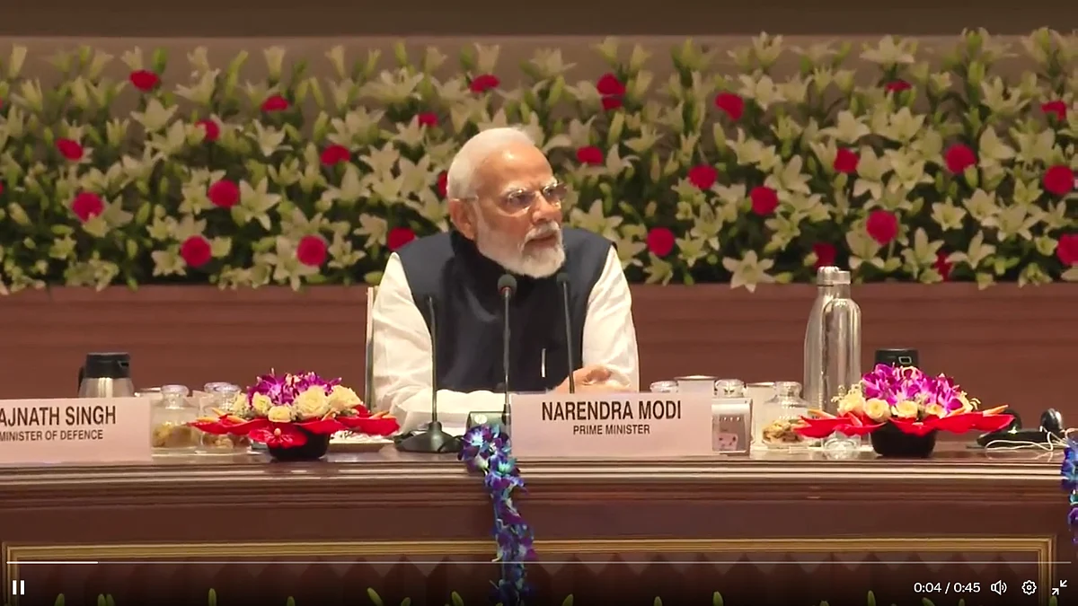 PM Modi chairing the NITI Aayog (photo courtesy @PIB_India/Twitter)