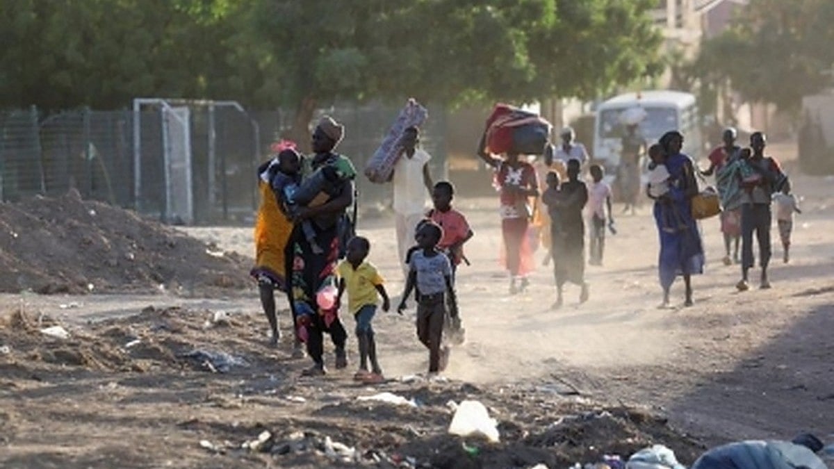 Sudanese people flee conflict in Sudan. (Photo: IANS)