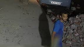 The accused caught on CCTV after brutally murdering 16-year-old Sakshi on Sunday, May 28. (photo courtesy: Delhi Police)