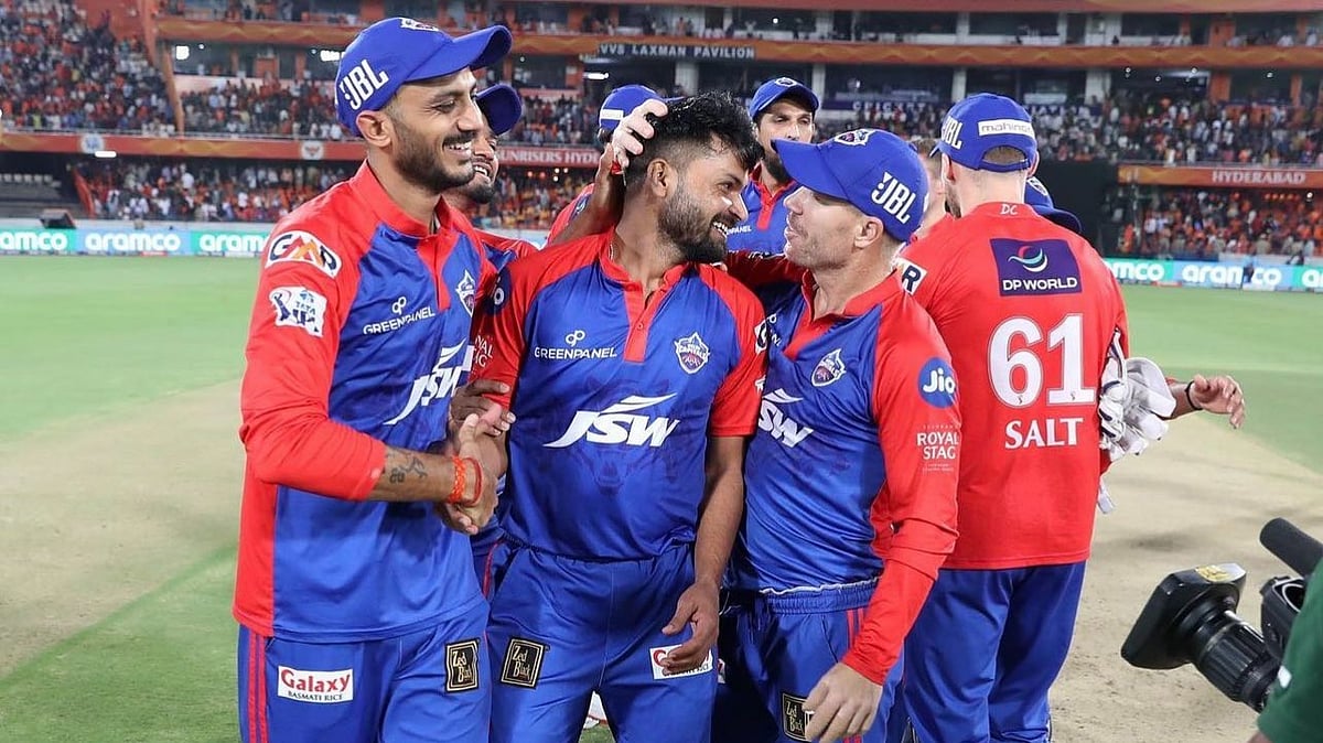 The Delhi Capitals (photo courtesy @akshar2026/Twitter)