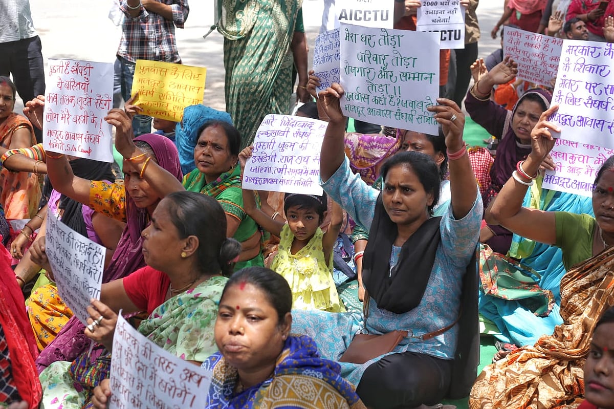 Displaced residents of Tughlaqabad staged a sit-in dharna to demand rehabilitation at Jantar Mantar in New Delhi on Monday (NH Photos by Vipin)
