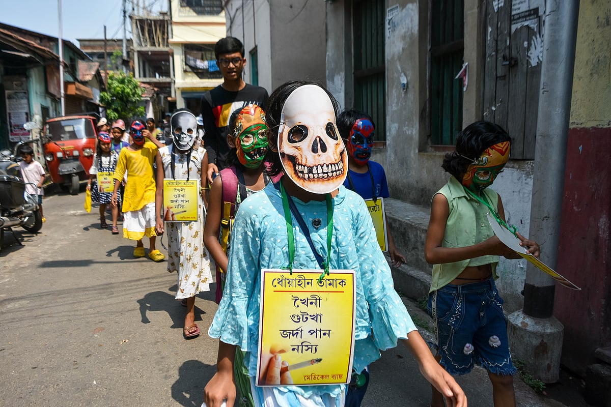 Anti-Tobacco rally segues into Kolkata street theatre