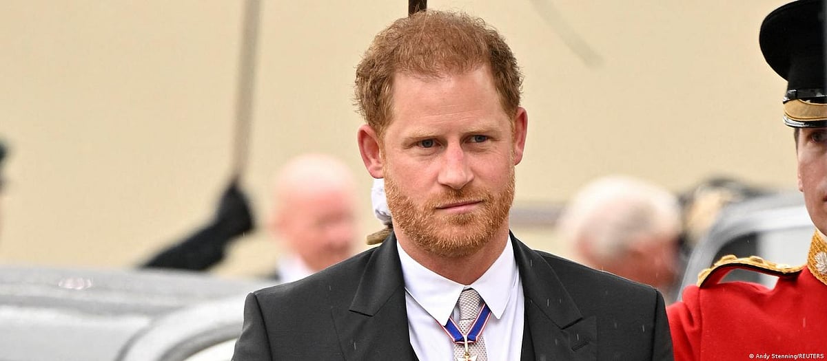 Prince Harry arrives at Westminster abbey.