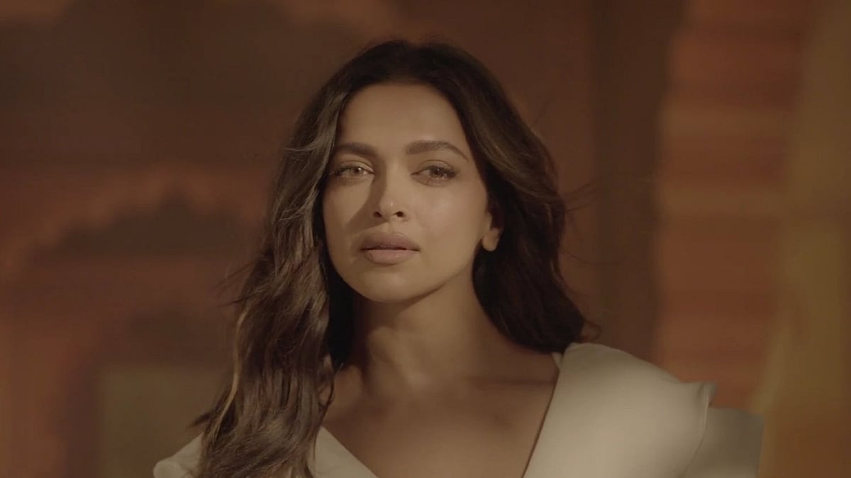 Deepika Padukone (Photo Courtesy: Twitter/@saurnaurr)