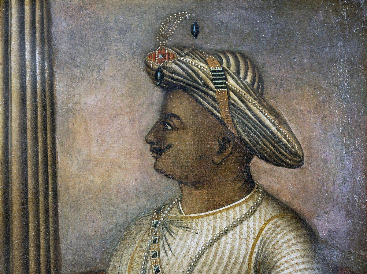 Tipu Sultan's bedchamber sword creates new auction record in UK