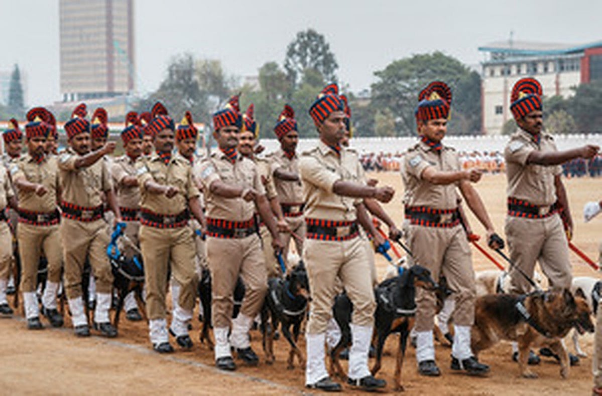 Canine experts seek end to practice of using police dogs for VIP events