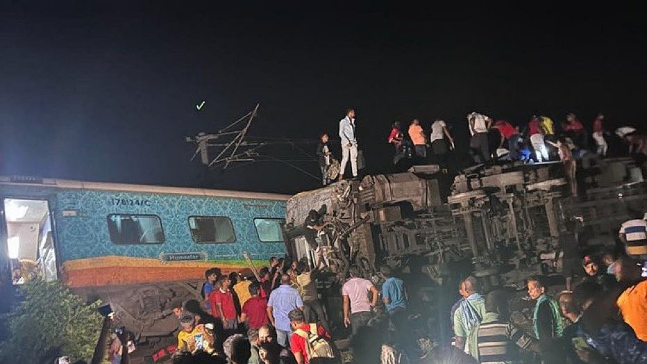 The terrible 3-way accident occurred at Bahanaga Bazar in Odisha's Balasore district (Photo courtesy: Twitter) 