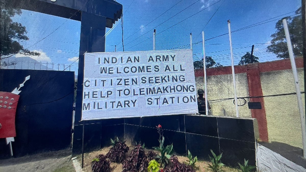 An Indian army poster offering help to citizens at a military station in Leimakhong (photo courtesy @maxztouthang/Twitter)