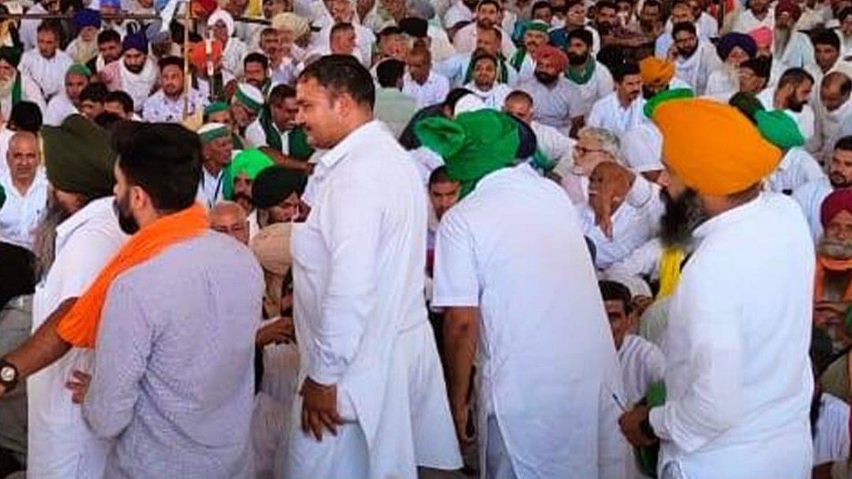 Farmers' Mahapanchayat (photo courtesy @newsclickin/Twitter)