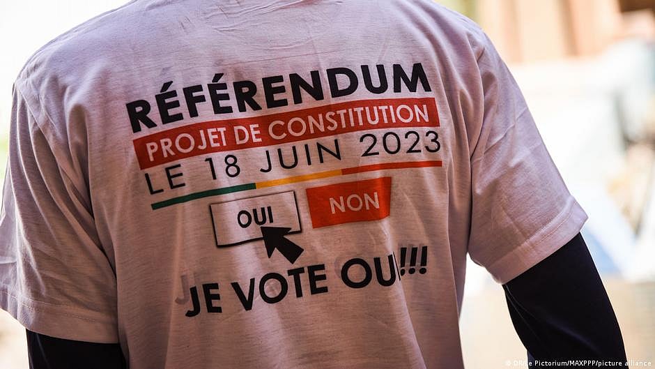 Mali counts votes in referendum on new constitution