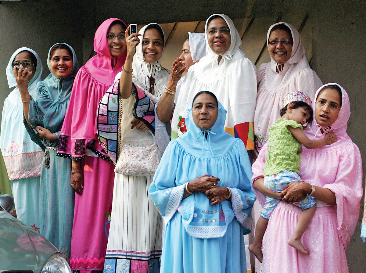 Bohra Muslim women in their colourful abaya on the occasion of 98th birthday of Syedna Burhanuddin at Mazgoan in Mumbai 