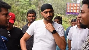 India too tight in big games, need to play fearlessly to win titles: Harbhajan Singh