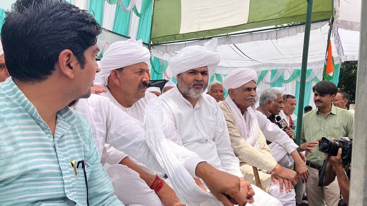 Khap Mahapanchayat underway in Soram (photo courtesy @harikishan1/Twitter)