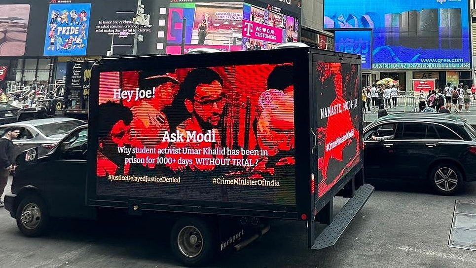 Mobile LED Trucks in New York (Photo Courtesy: @arjunsethi81/Twitter)