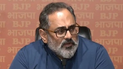 MoS Rajeev Chandrasekhar dismisses Washington Post's report on Apple hack warnings 