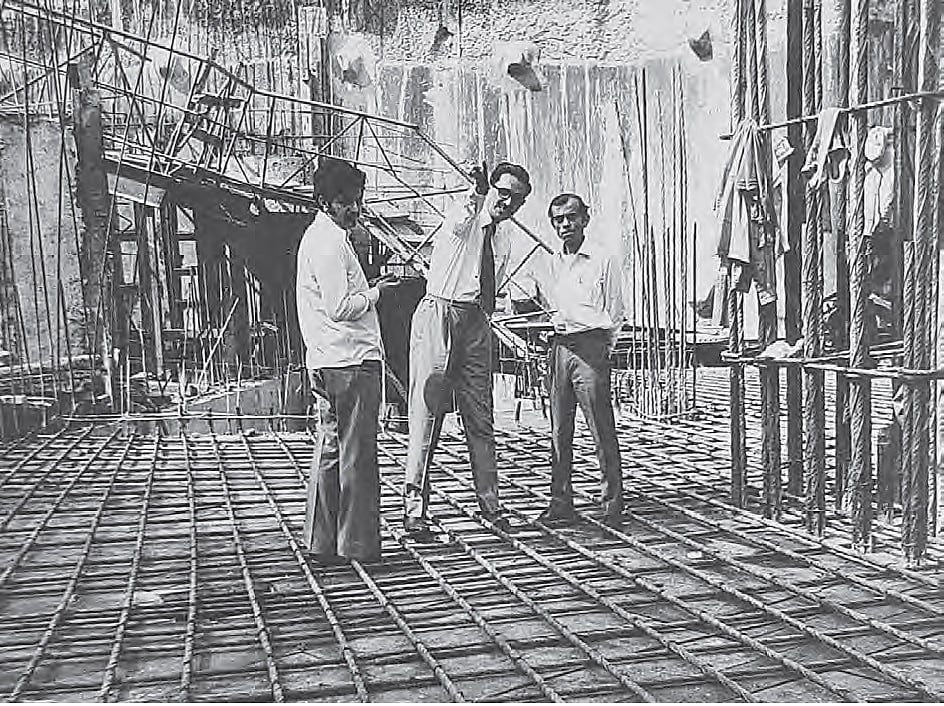 Chandrakant Patel (extreme right), with team members on the construction site of the Bombay Stock Exchange, 1969. (Photos: 4th Dimension Architecture, Chandrakant Patel)