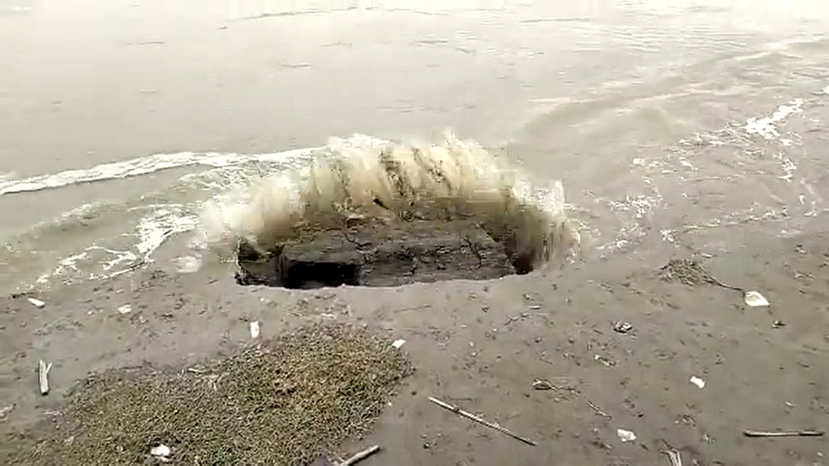 Assam flood situation grim, nearly 33,500 affected