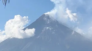 Philippines: Thousands evacuated around Mayon Volcano